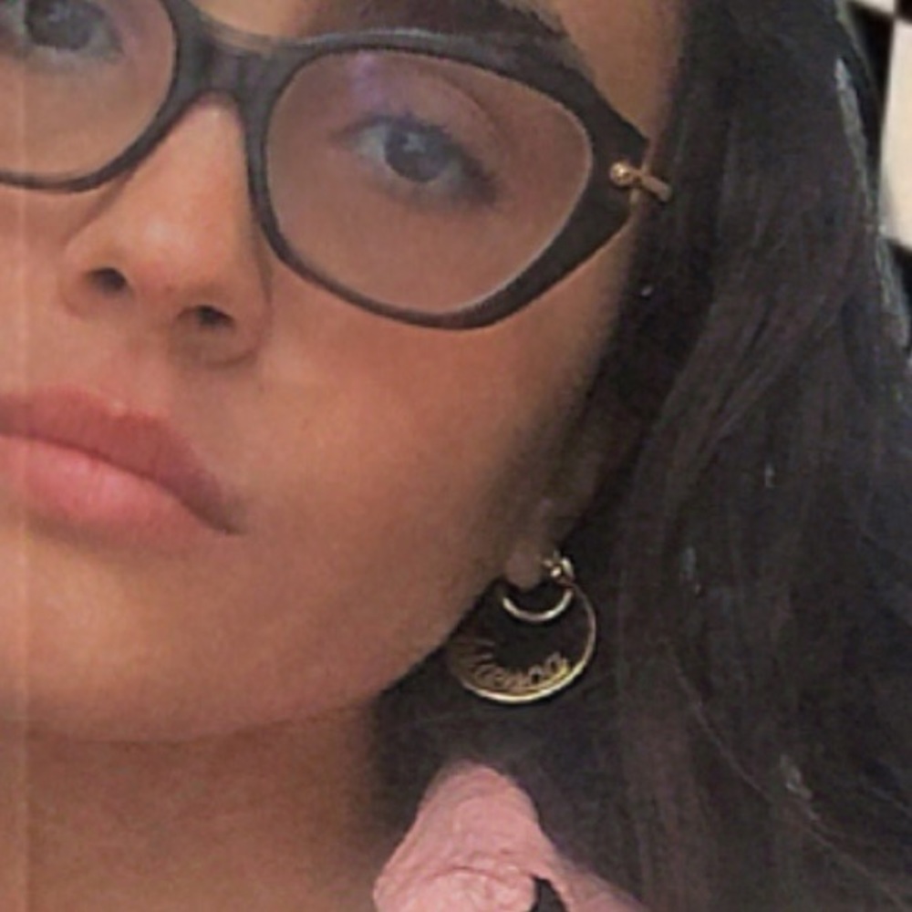 Meet your Posher, Bianca